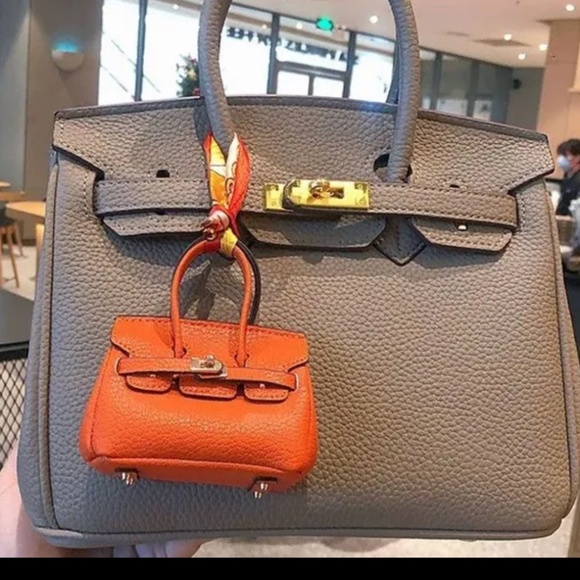 Mini bag keychain - Black - Picture 2 of 3